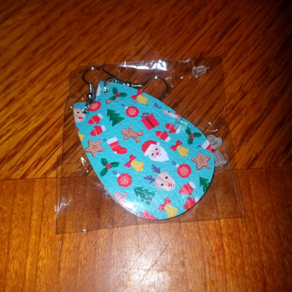 Brand new Christmas earrings